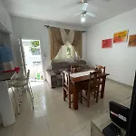 Aconchegante Apto De 2 Quartos A Passos Da Praia.